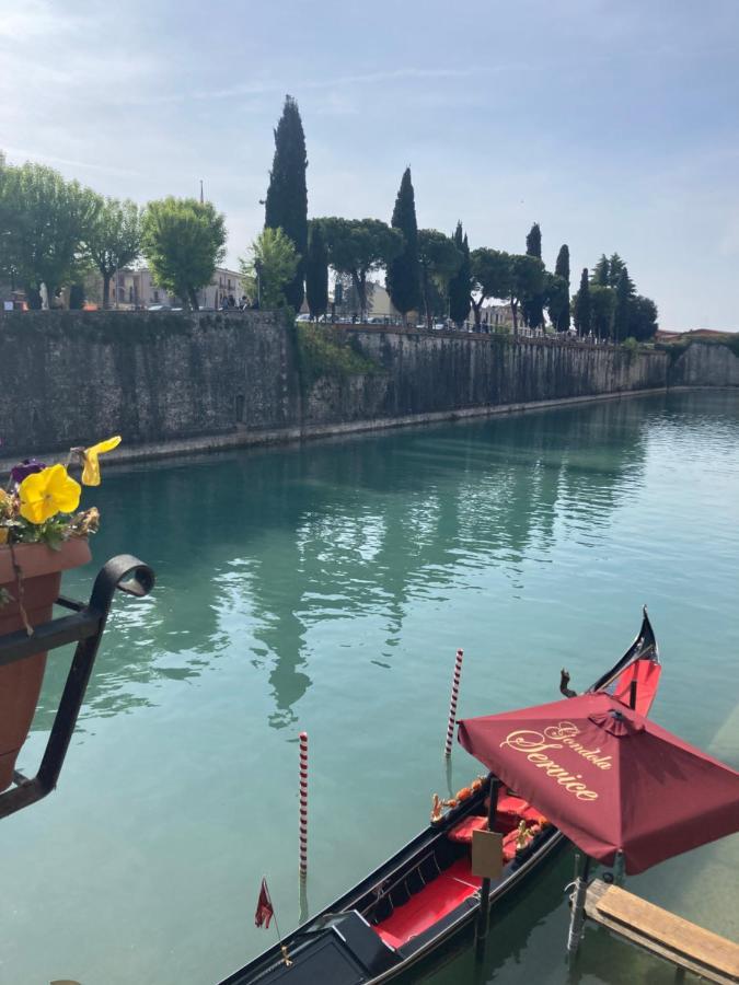 Garda Art&Lake Peschiera del Garda Exterior foto